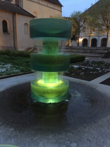 Brunnen vor dem Heilsbronner Muenster